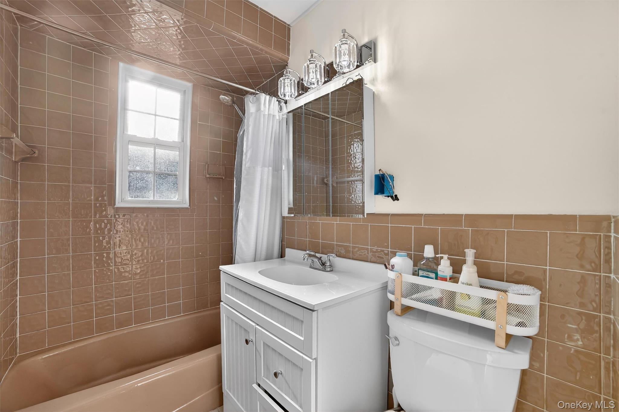 109 N Broadway Unit: K2