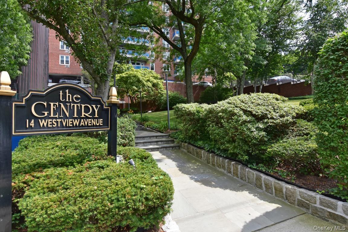 14 Westview Avenue Unit: 204
