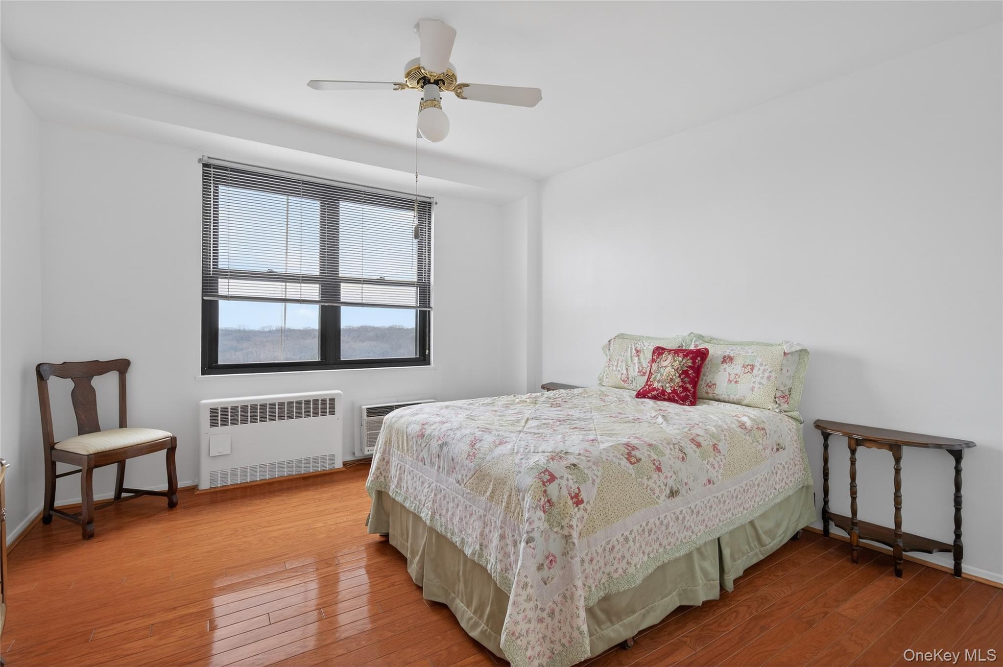 90-50 Union Turnpike Unit: 15H