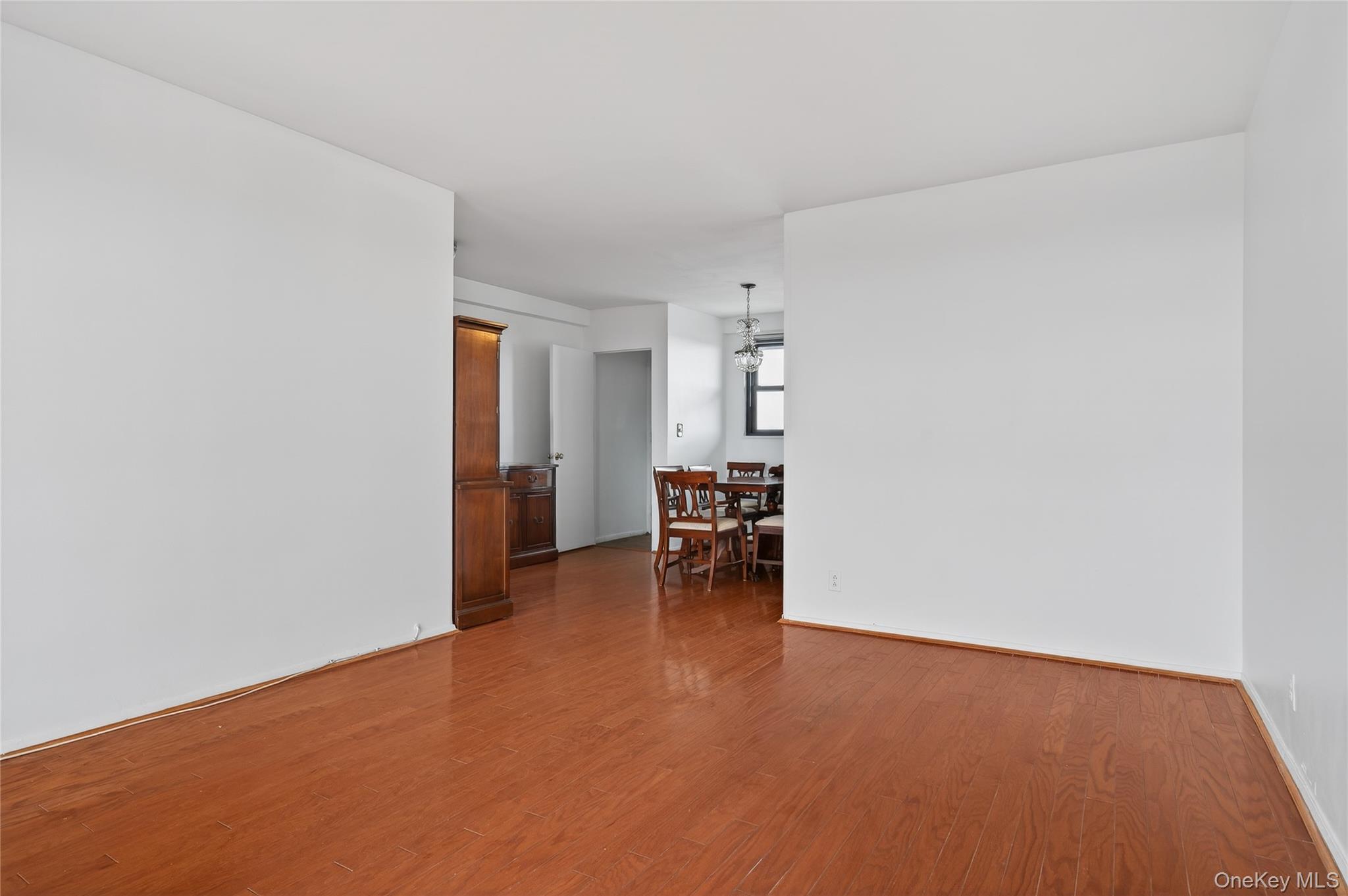 90-50 Union Turnpike Unit: 15H