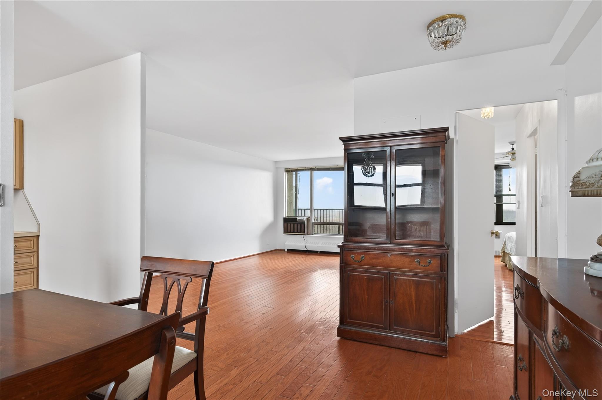 90-50 Union Turnpike Unit: 15H