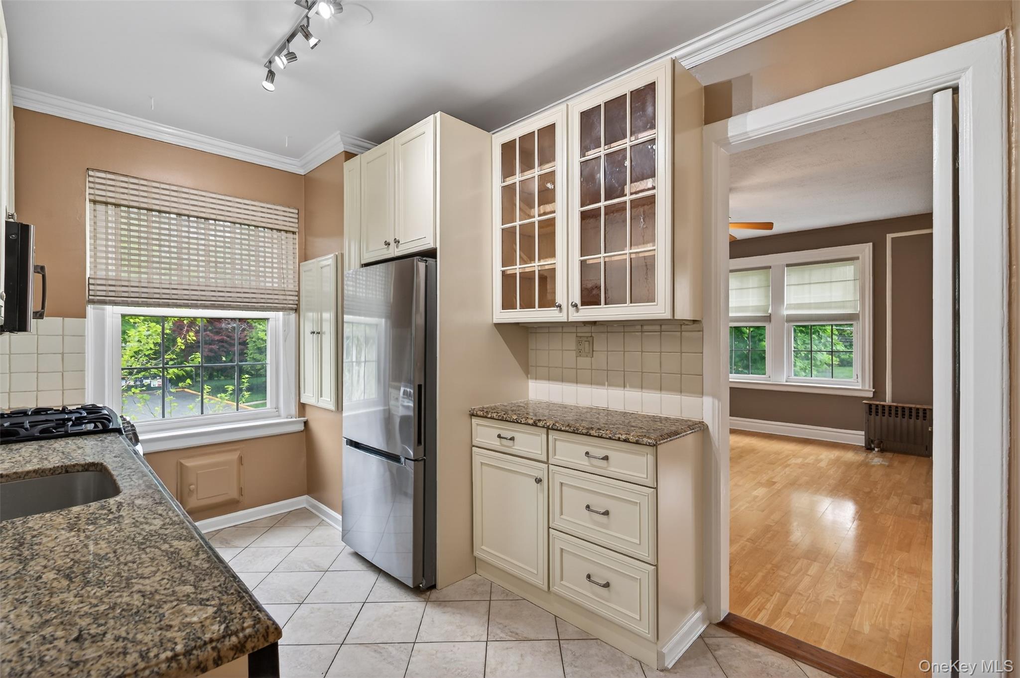 87 N Broadway Unit: 2K