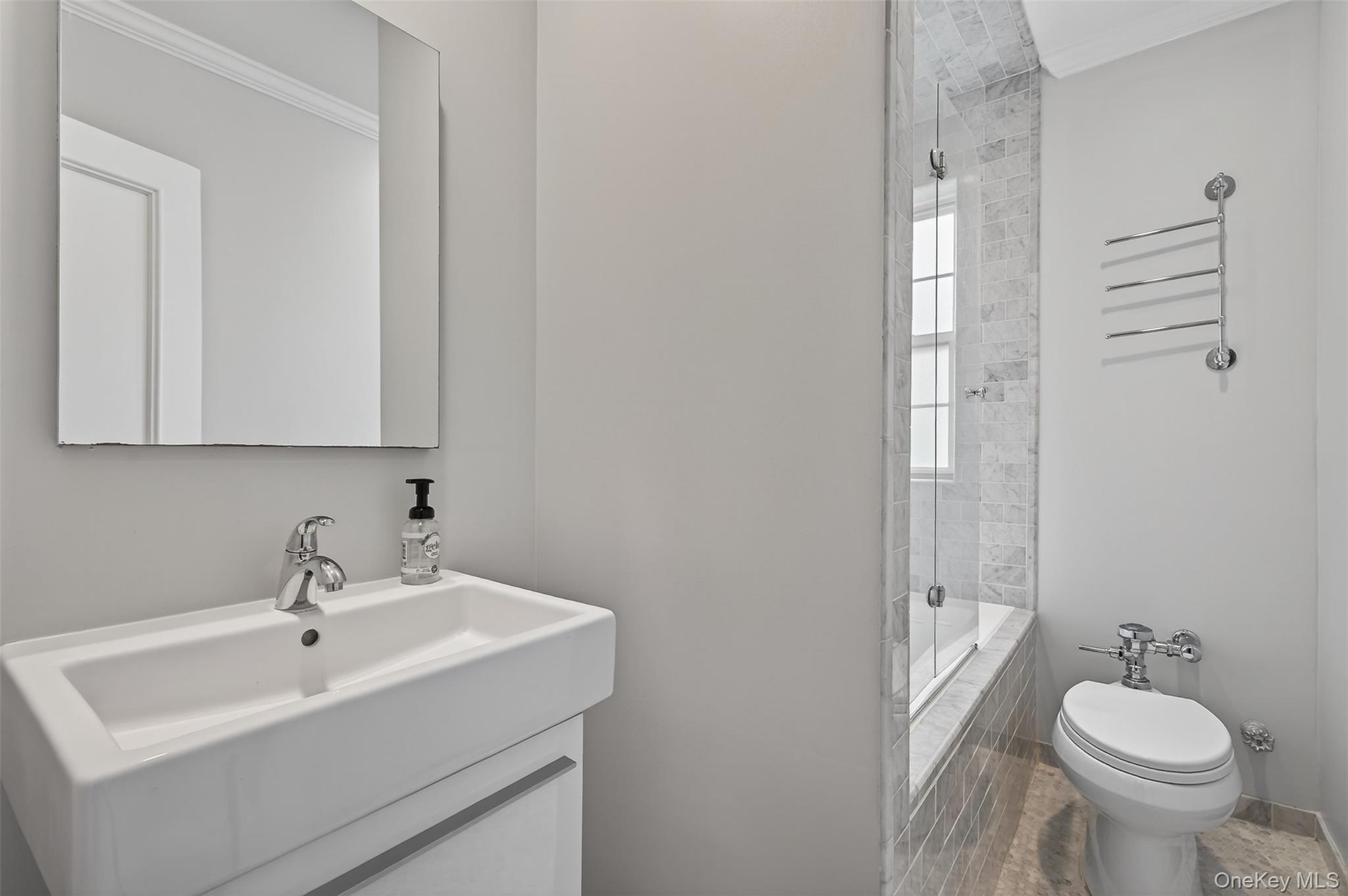 87 N Broadway Unit: 2K