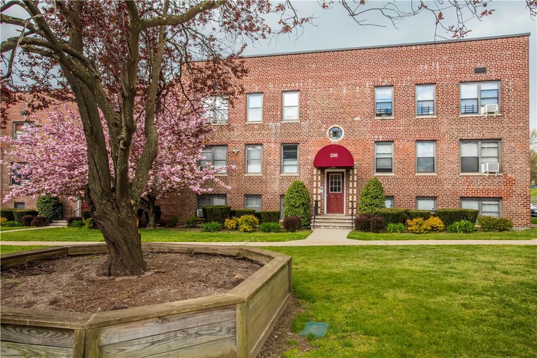 206 Richbell Road Unit: A4