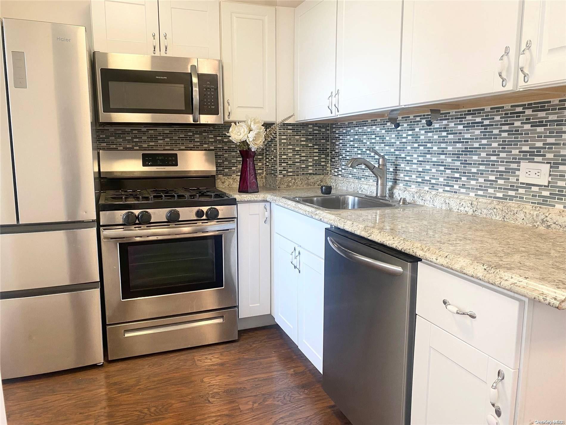 61-25 97th Street Unit: 10D