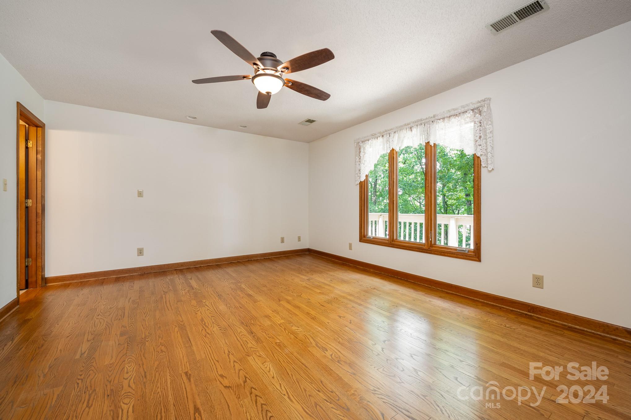 712 Lakewind Boulevard Unit: 50