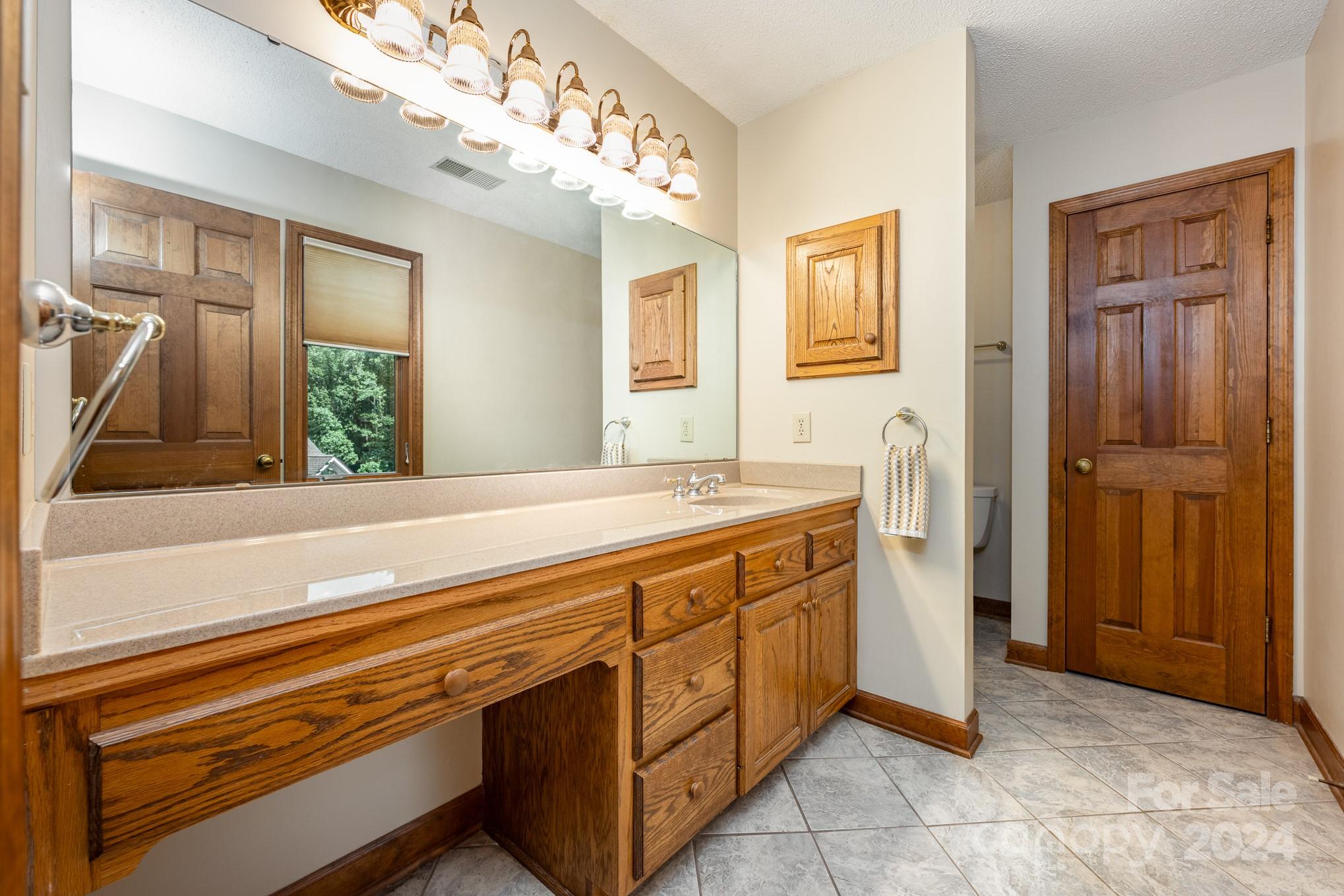 712 Lakewind Boulevard Unit: 50