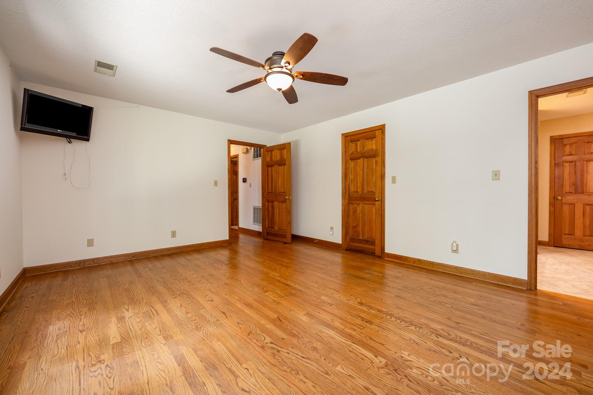 712 Lakewind Boulevard Unit: 50