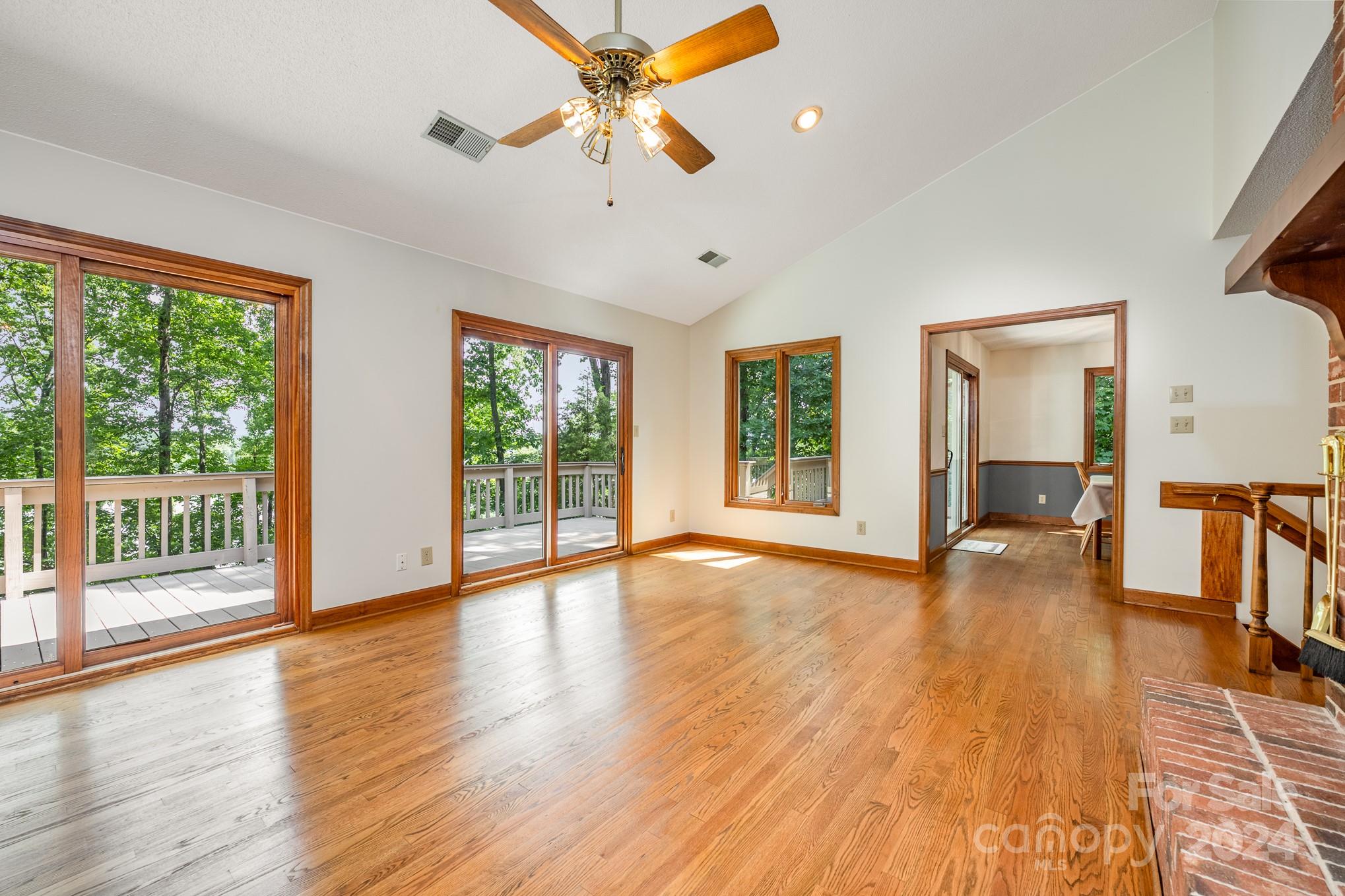 712 Lakewind Boulevard Unit: 50