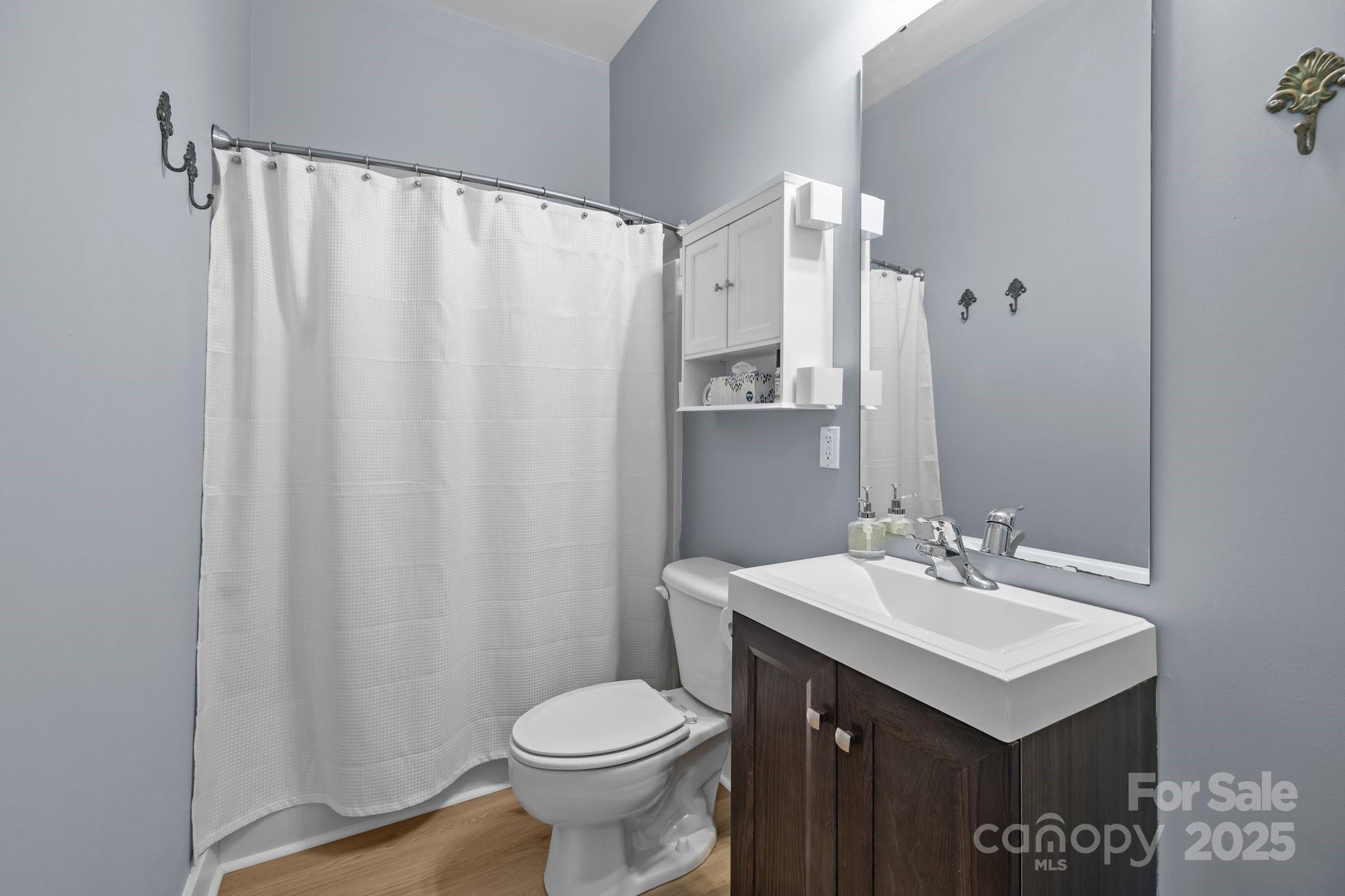 1101 W 1st Street Unit: 124