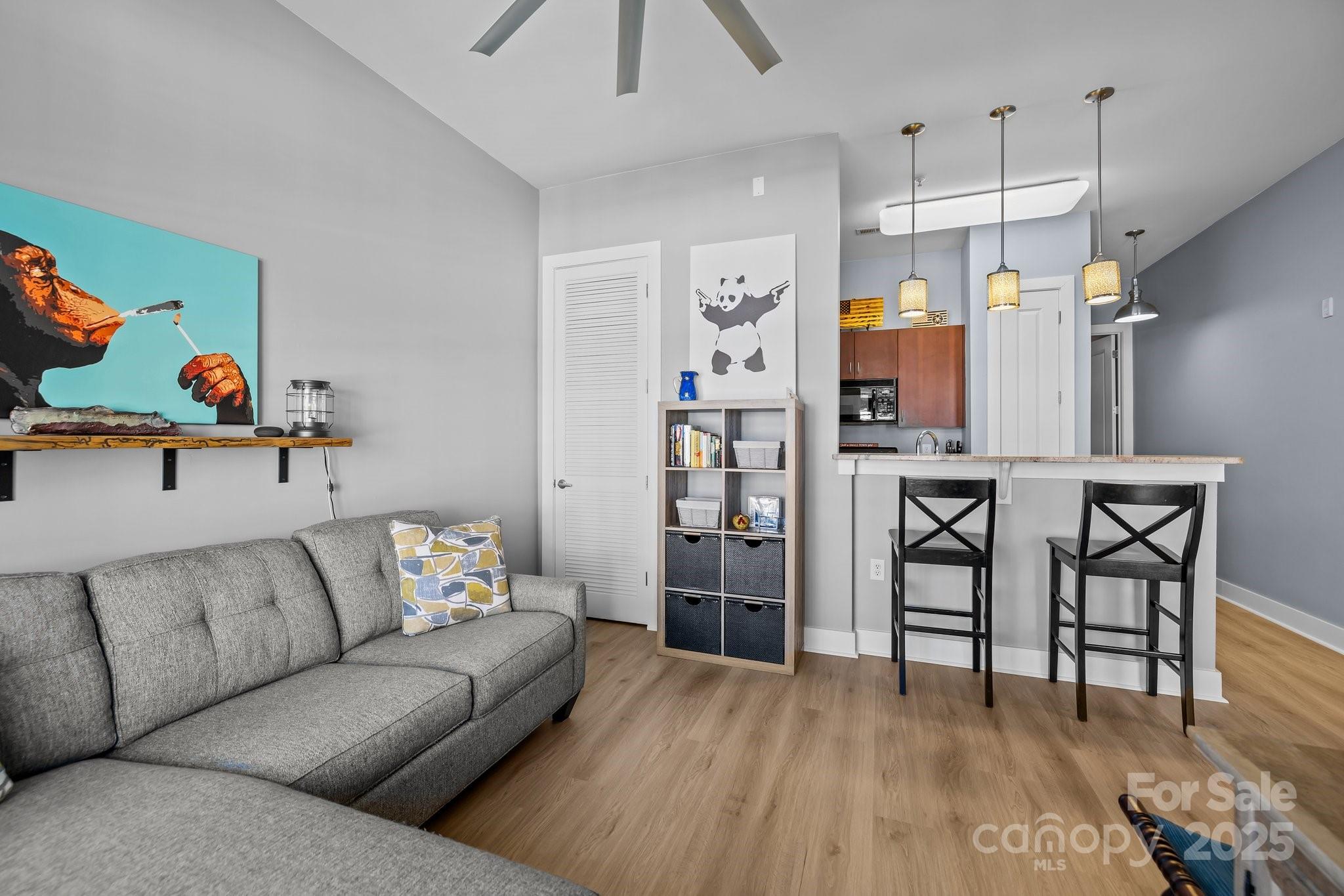 1101 W 1st Street Unit: 124