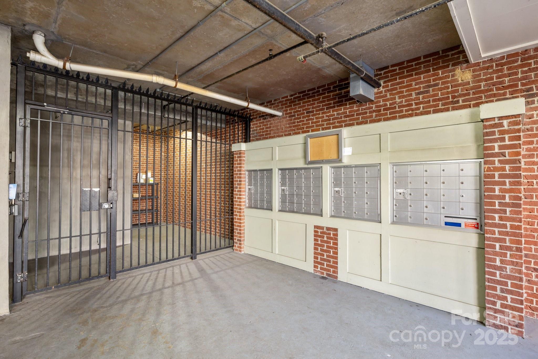 1101 W 1st Street Unit: 124