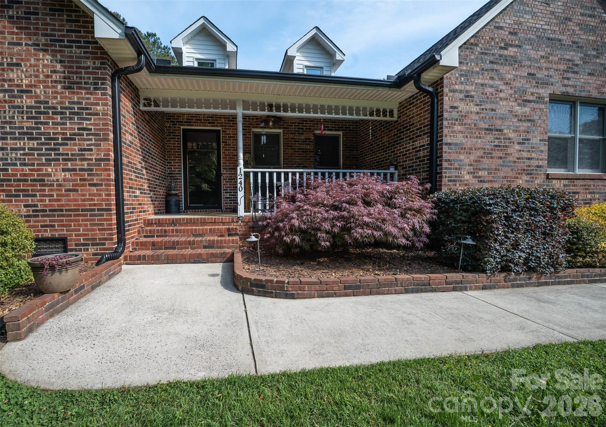 1240 Petes Road