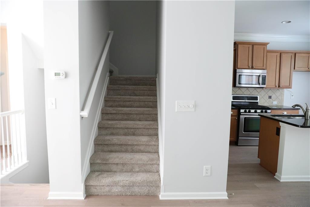 4216 Laurel Creek Court SE