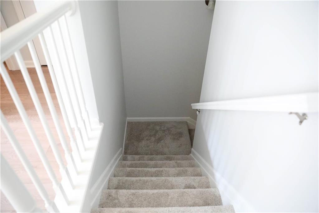 4216 Laurel Creek Court SE