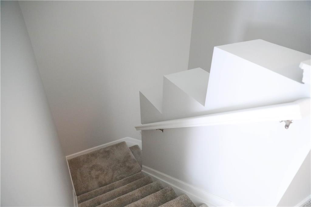 4216 Laurel Creek Court SE