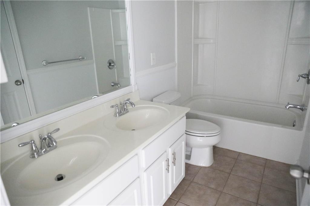 4216 Laurel Creek Court SE