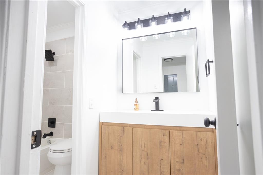 3232 Abbeywood Drive