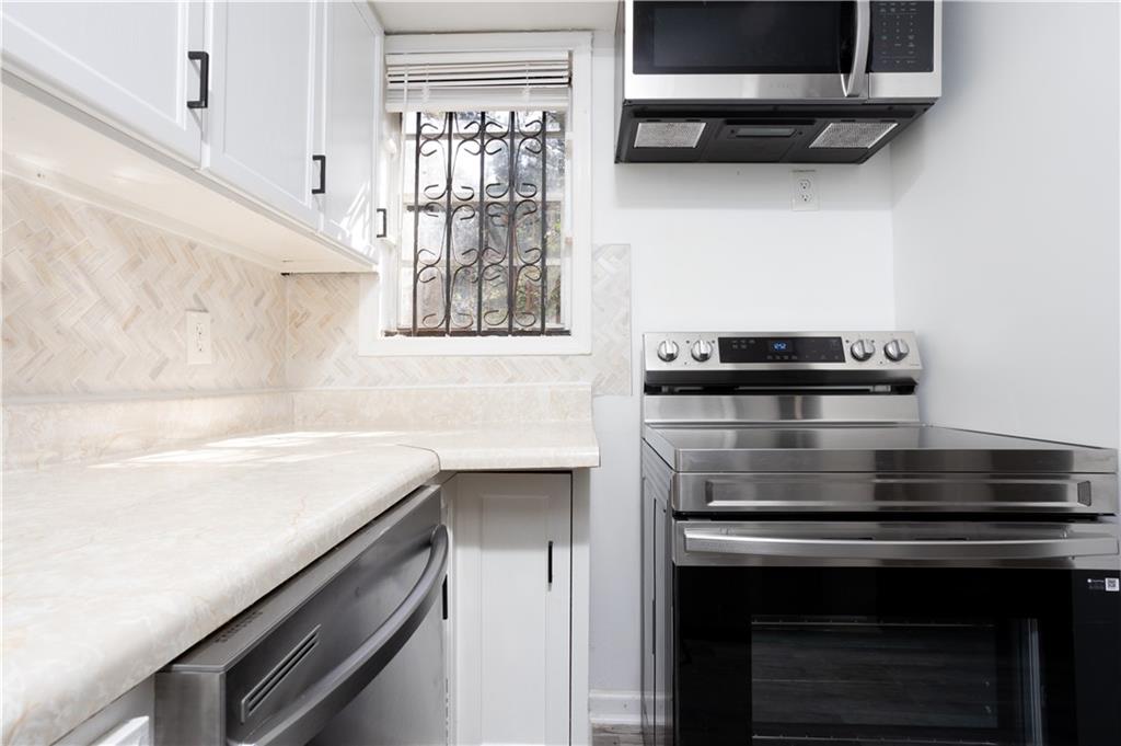 3232 Abbeywood Drive