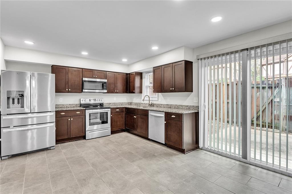 3243 Abbeywood Drive