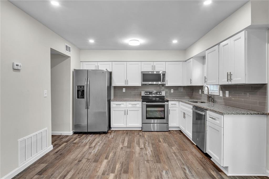 3236 Abbeywood Drive