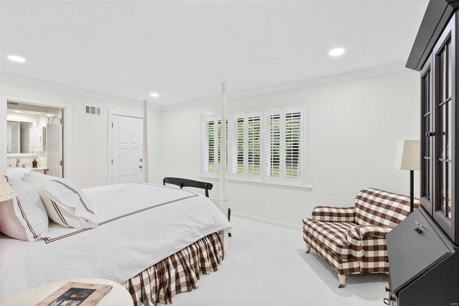 470 Killearn Lane