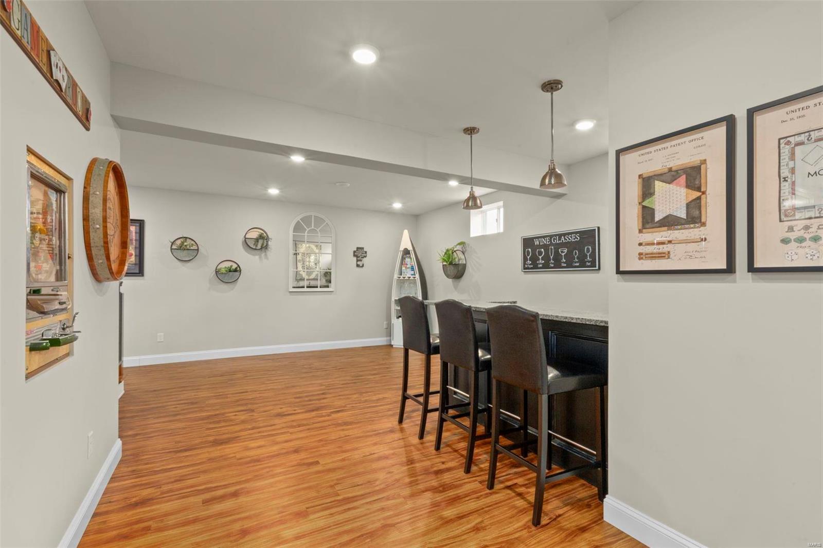 1525 Windridge Court