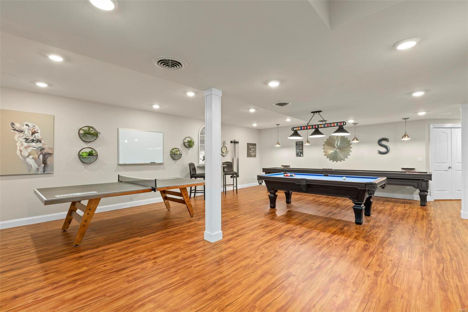 1525 Windridge Court