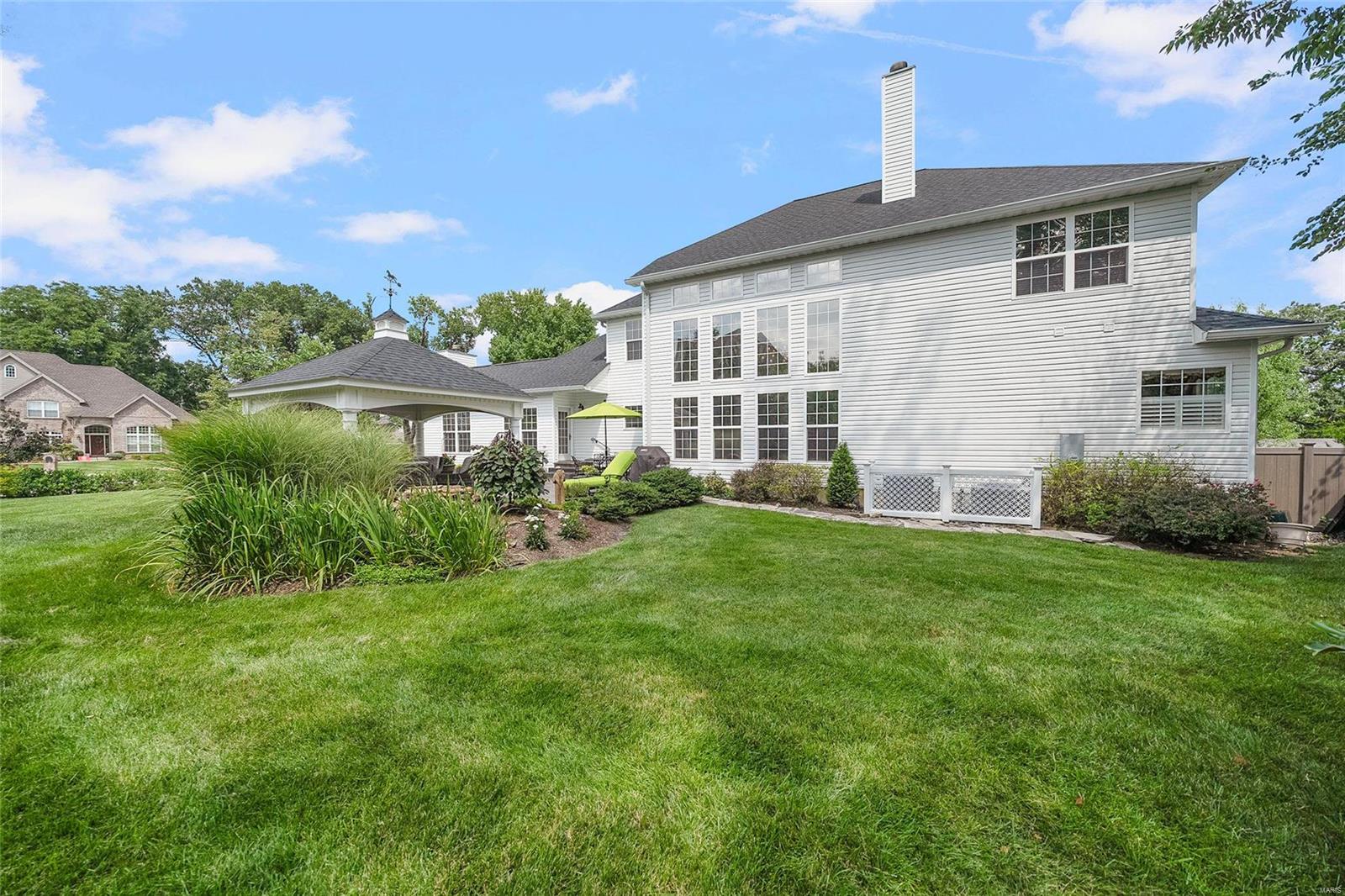 1525 Windridge Court