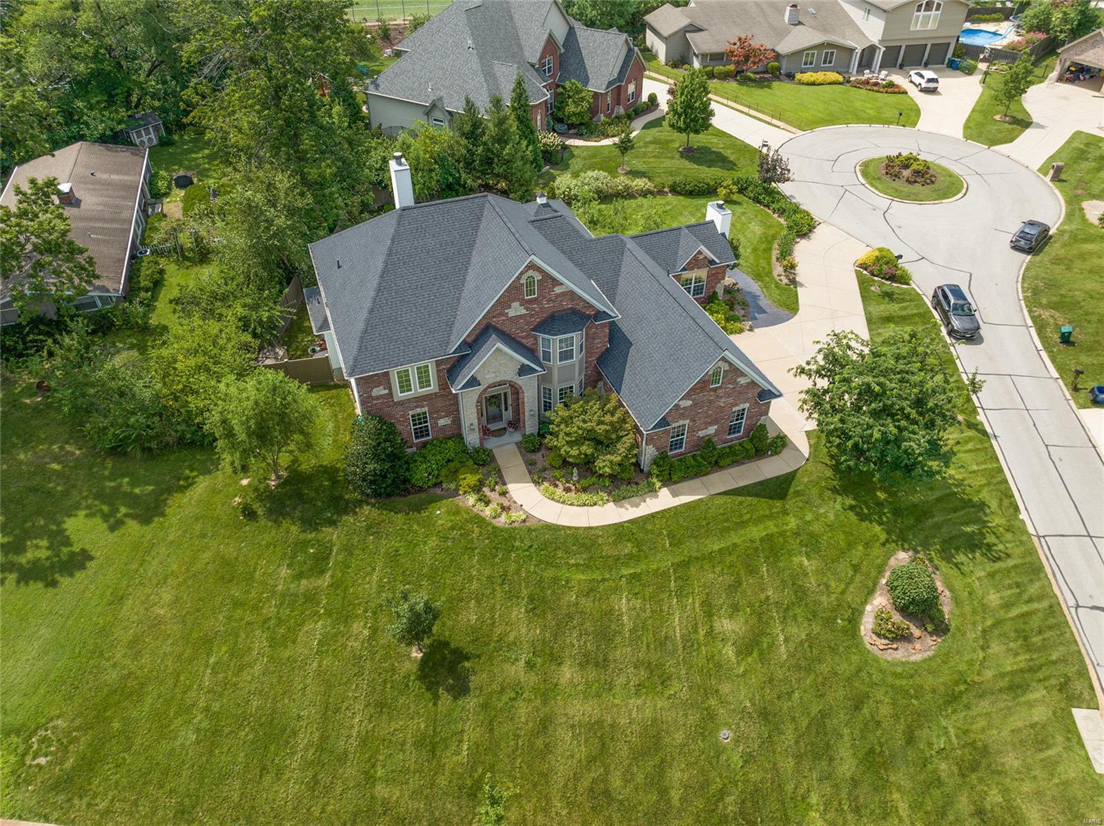 1525 Windridge Court