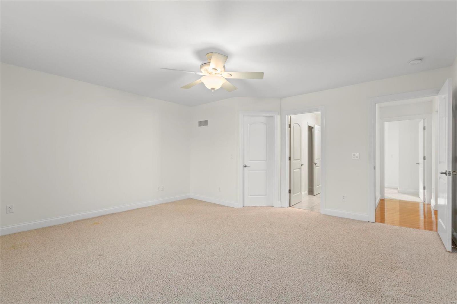 1525 Windridge Court