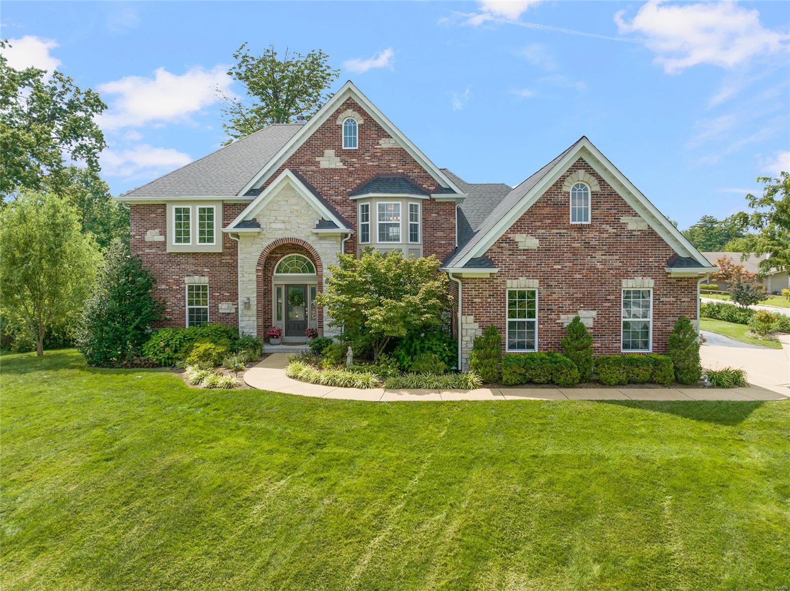 1525 Windridge Court
