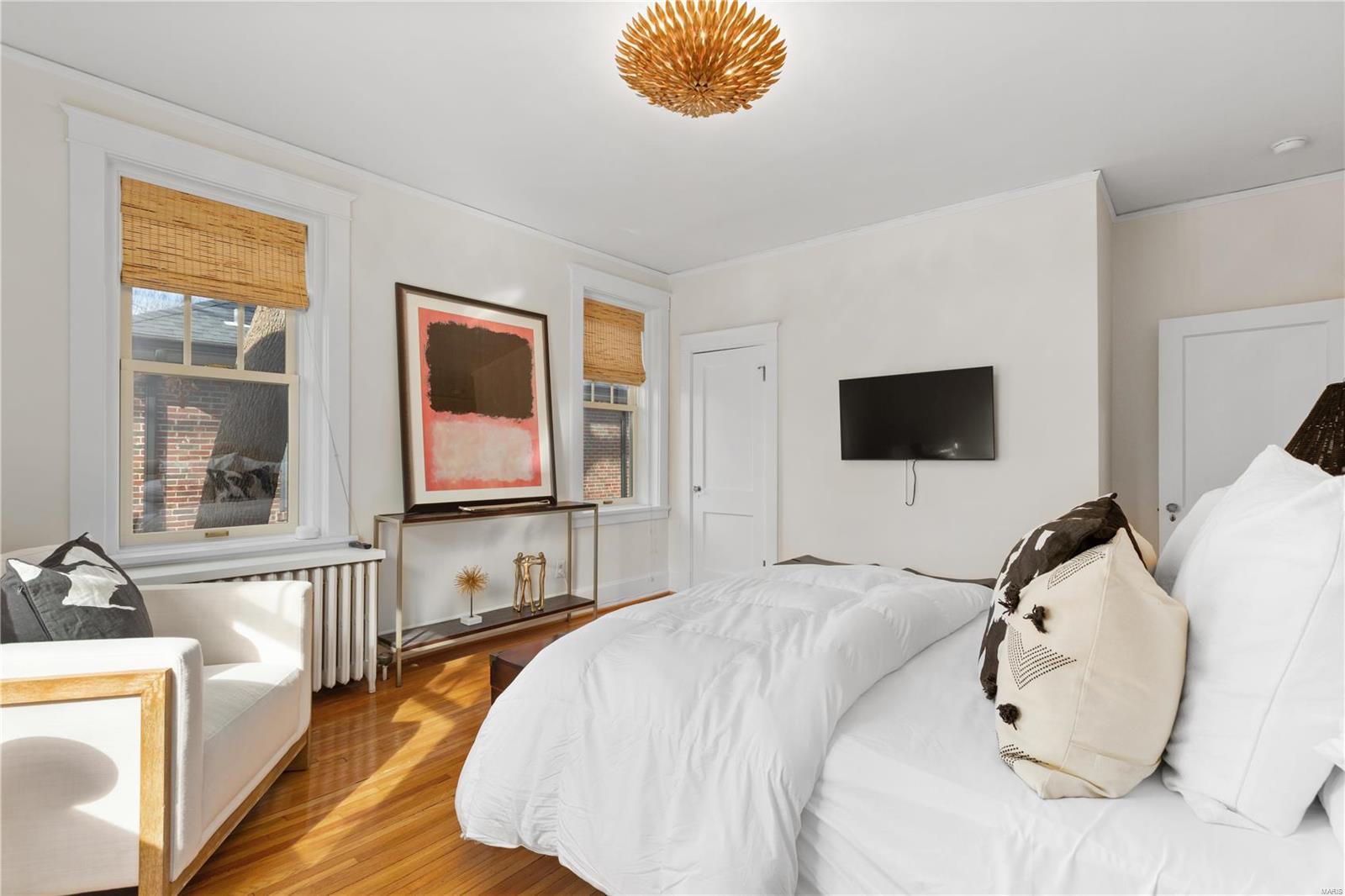 7460 Stratford Avenue