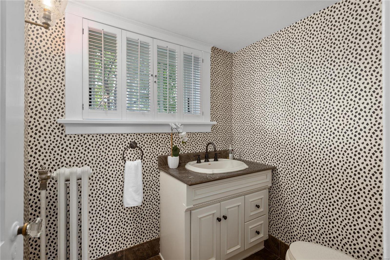 7460 Stratford Avenue