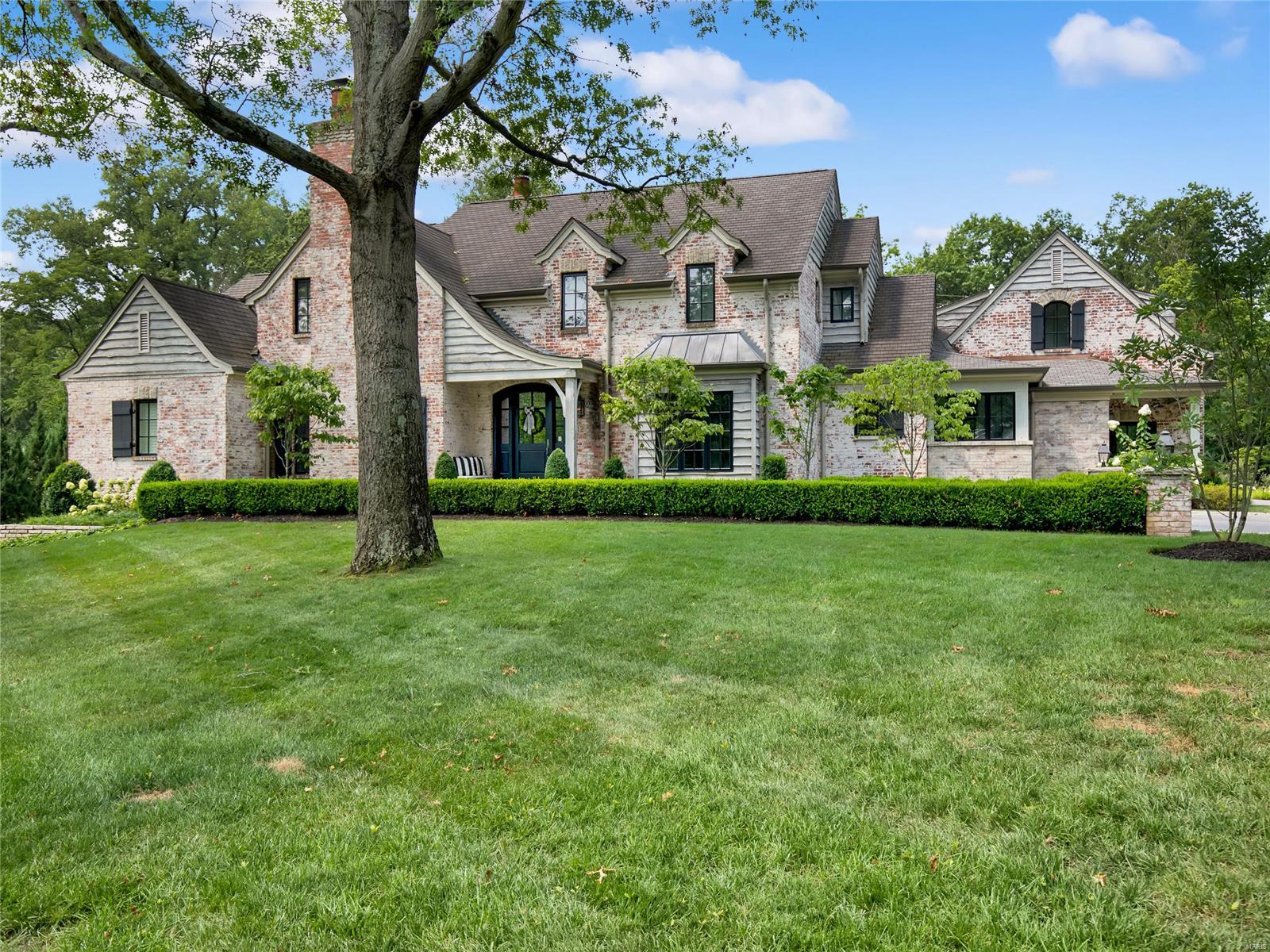 12 Ladue Manor