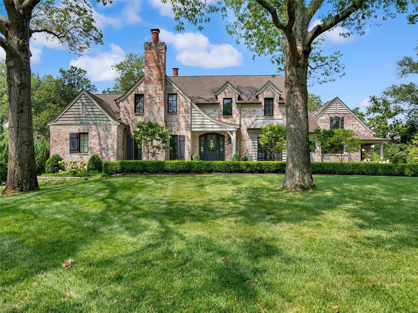12 Ladue Manor