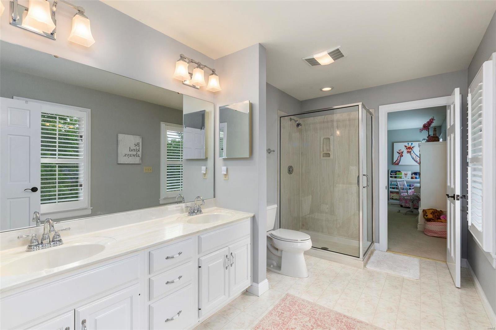 6 Vanessa Drive