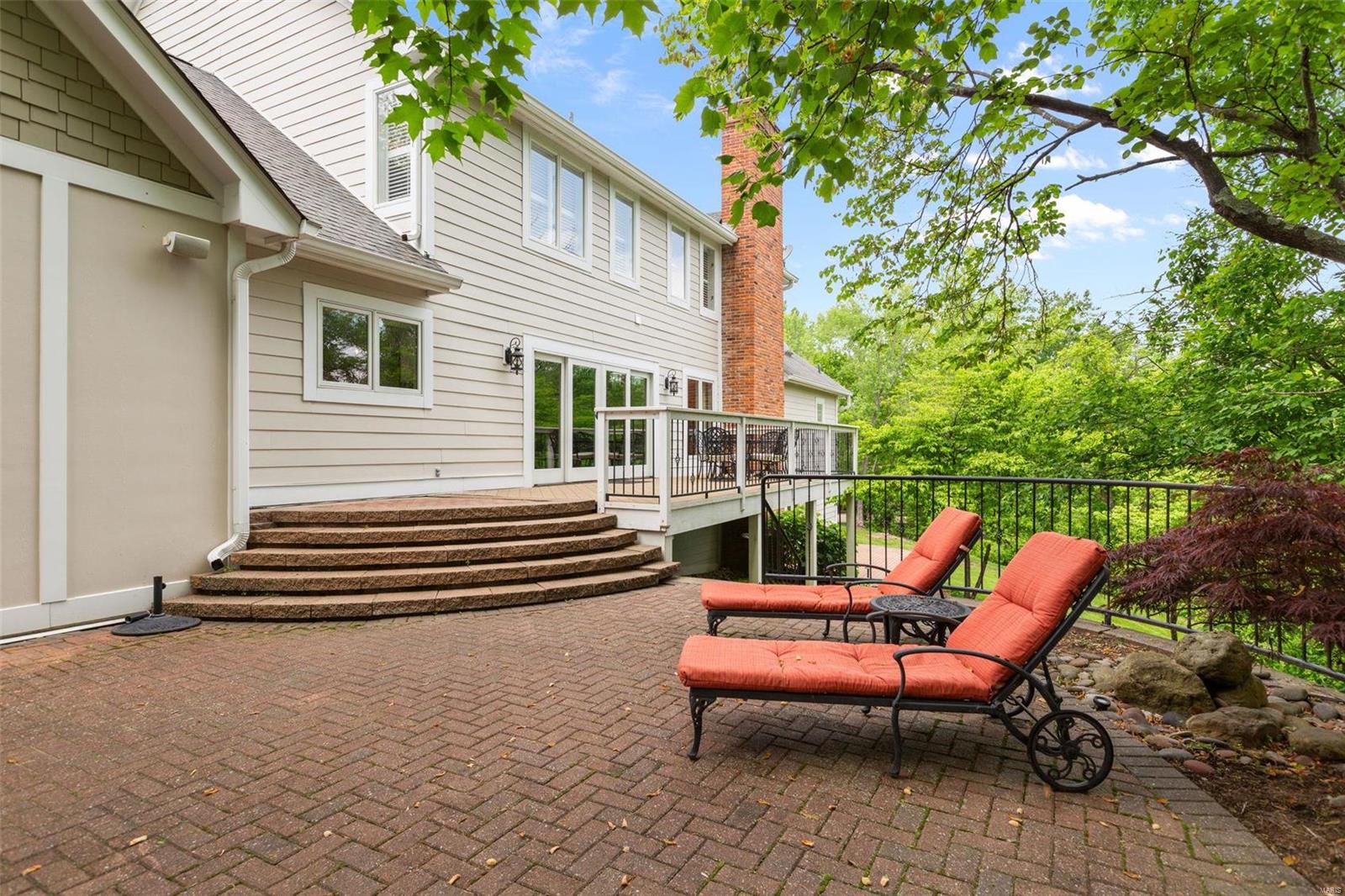 6 Vanessa Drive