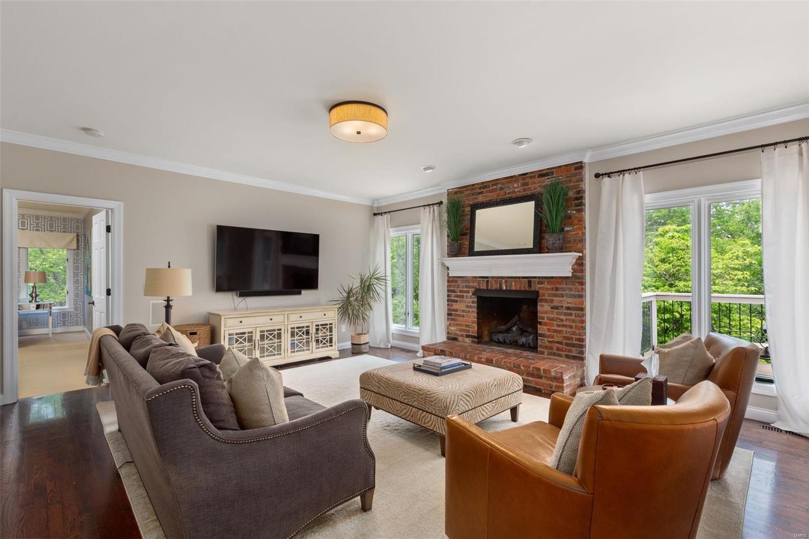 6 Vanessa Drive