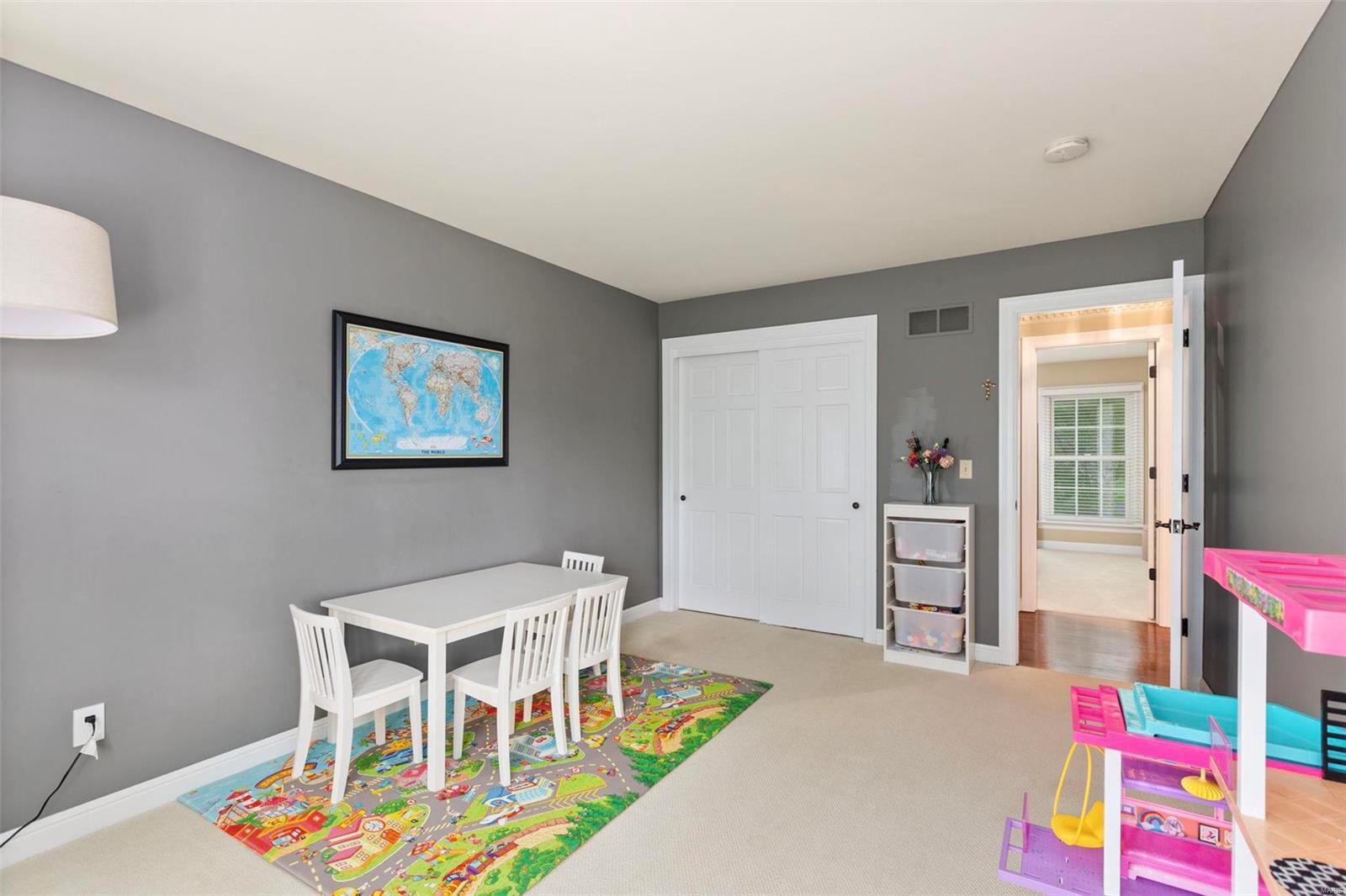 6 Vanessa Drive