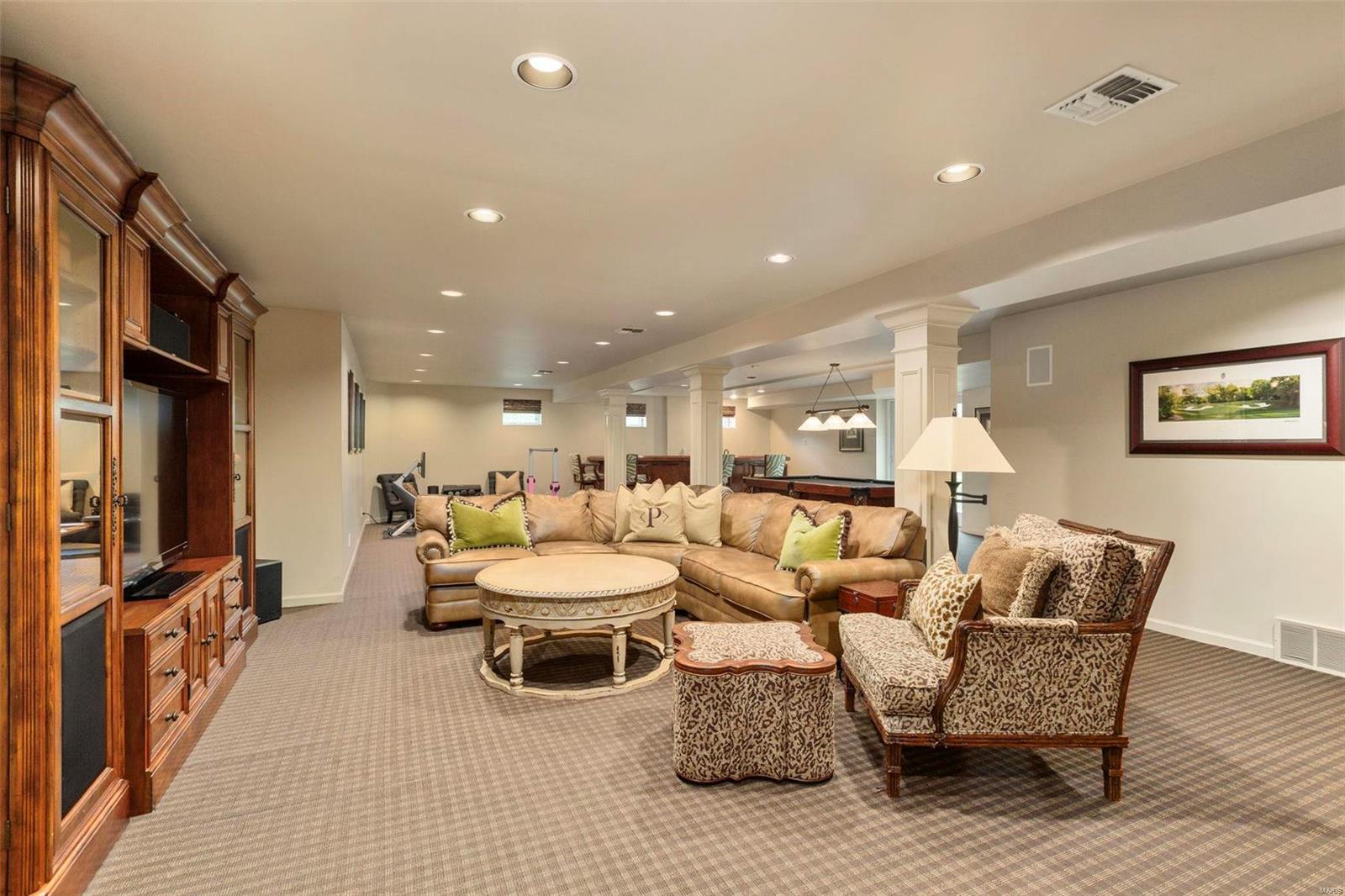6 Vanessa Drive