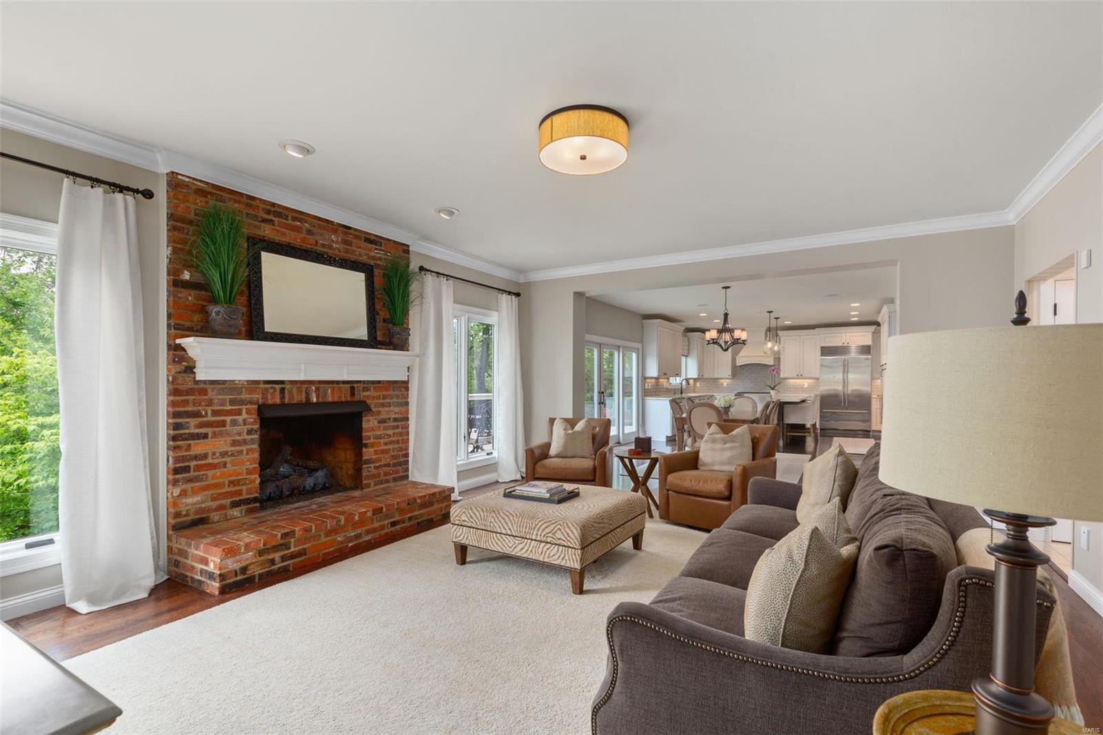 6 Vanessa Drive