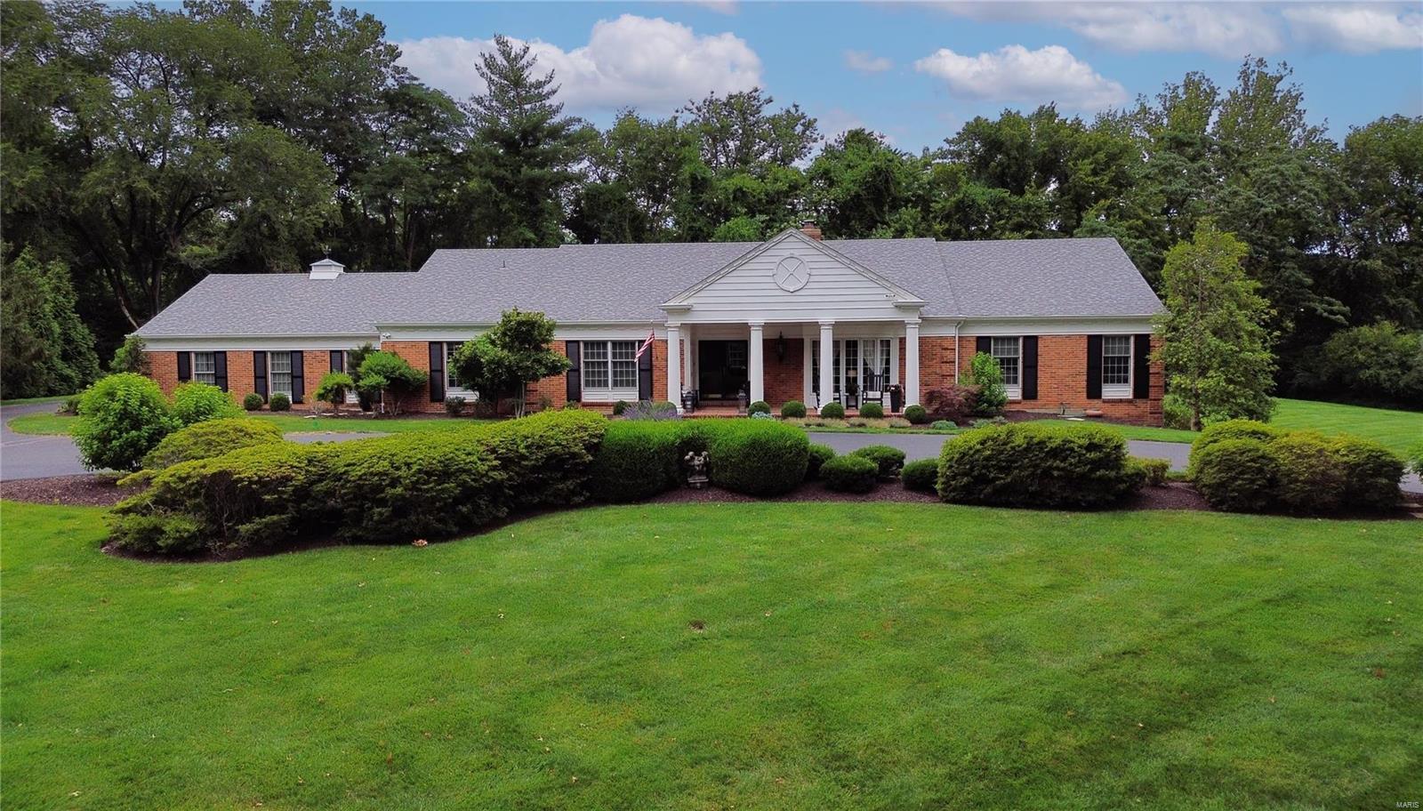 26 Bellerive Country Club Grounds Drive