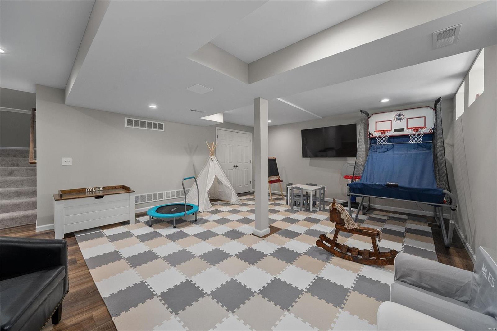 120 Cloverleaf Meadows Court