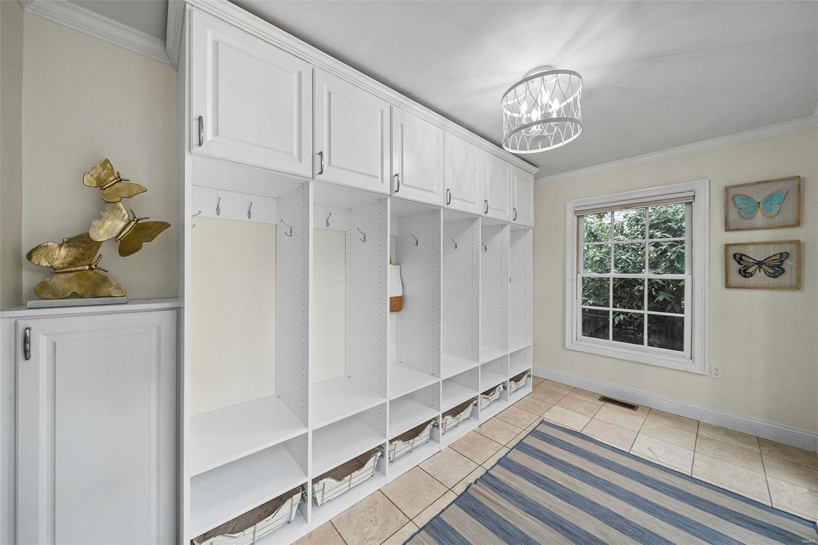 1650 Dearborn Drive
