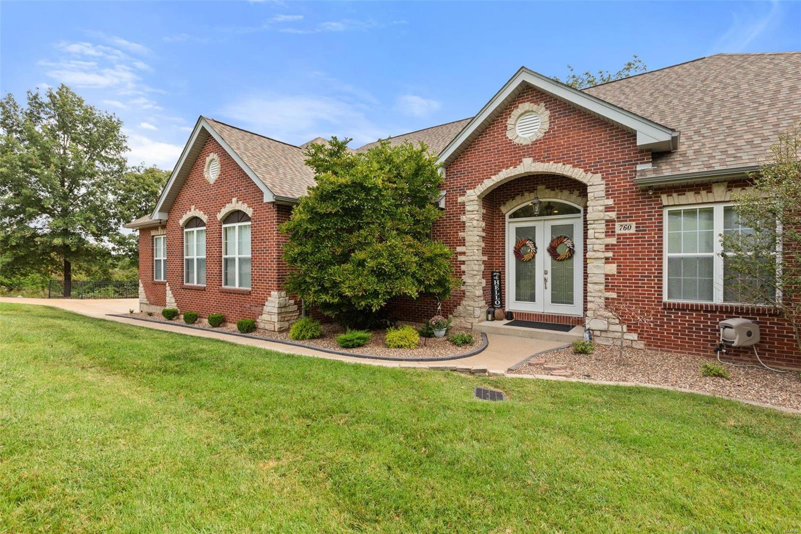 760 Heatherstone Drive