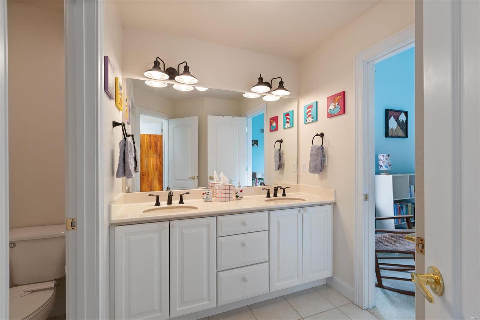 760 Heatherstone Drive