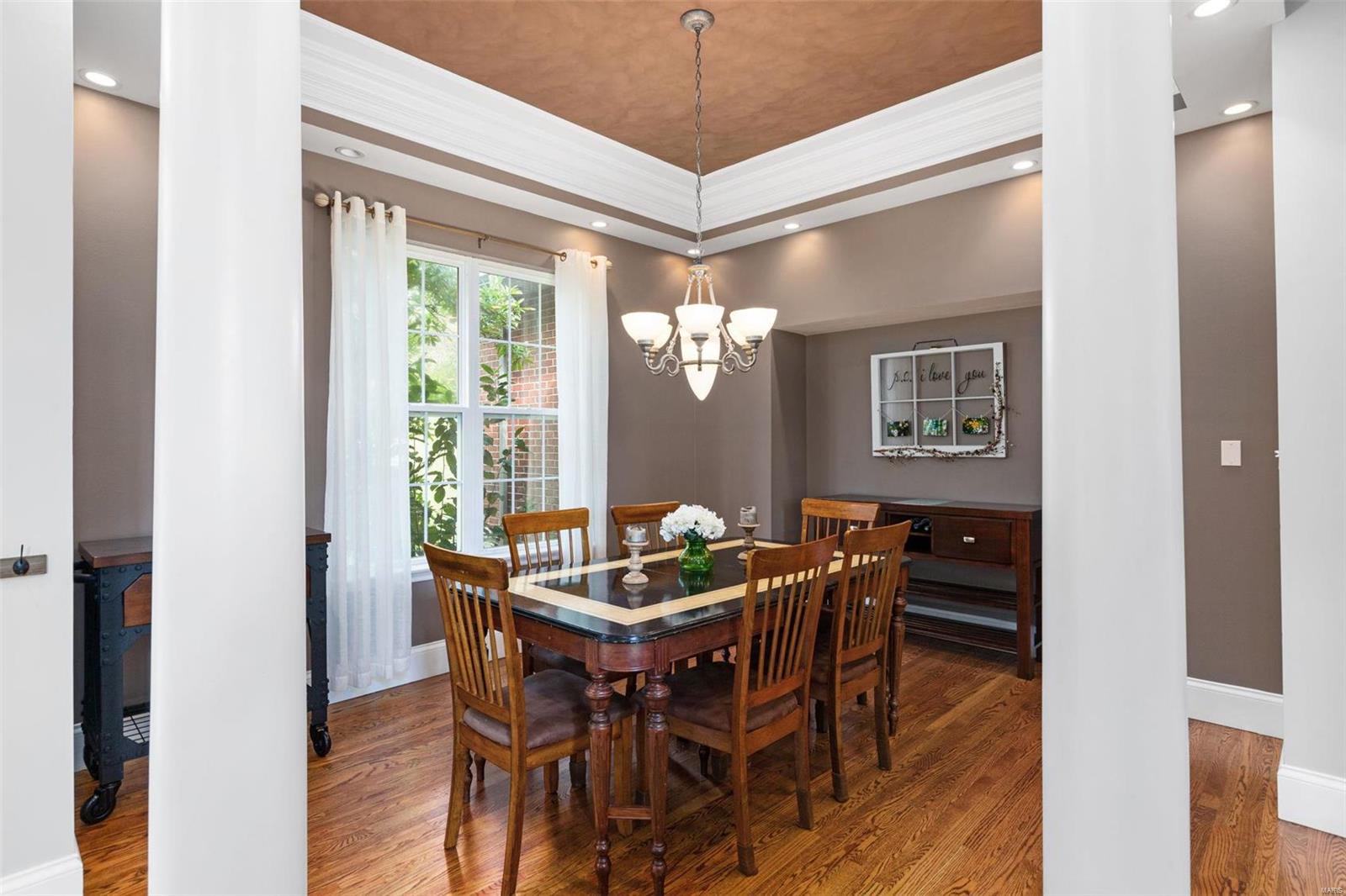 760 Heatherstone Drive