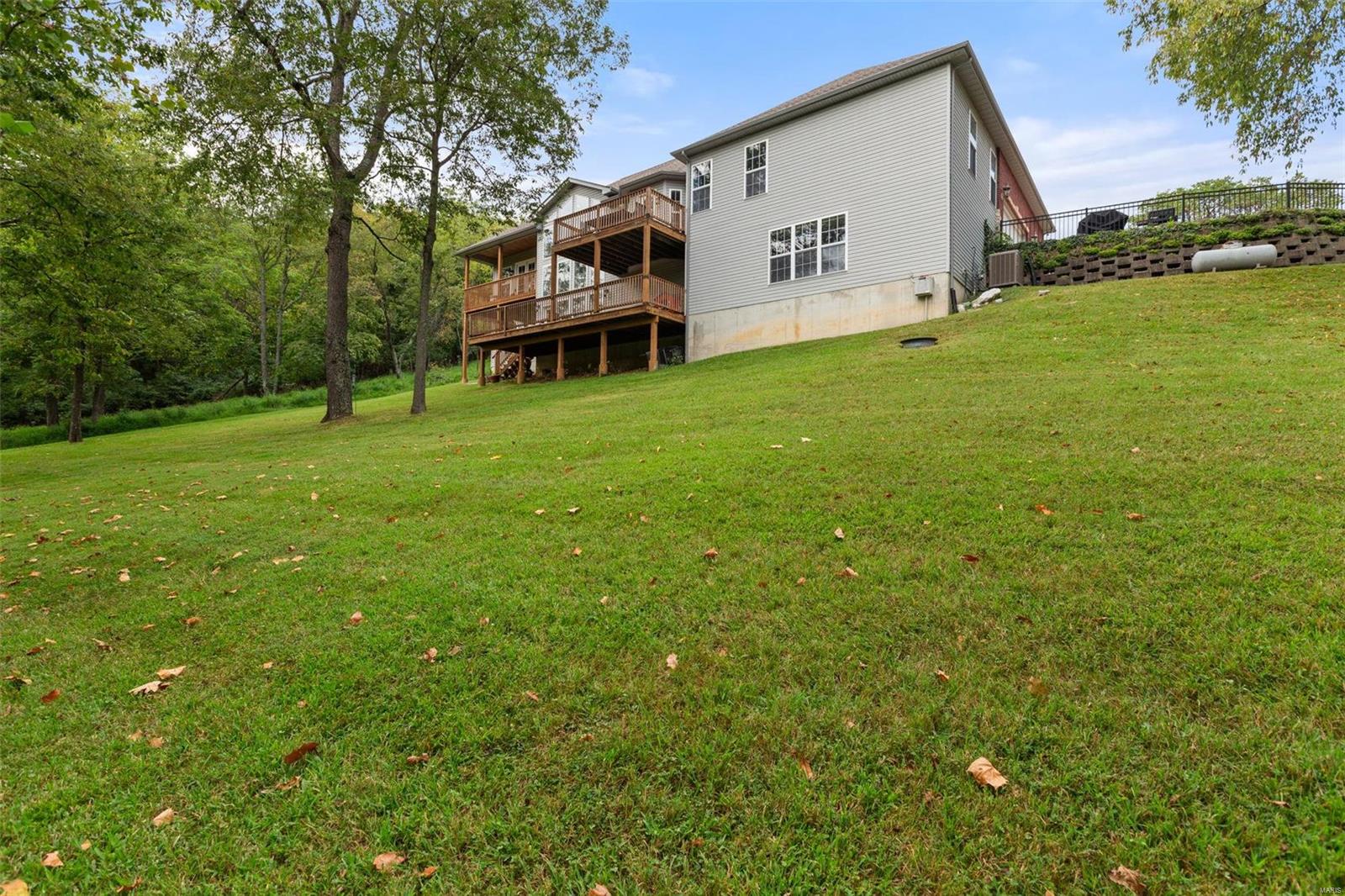 760 Heatherstone Drive