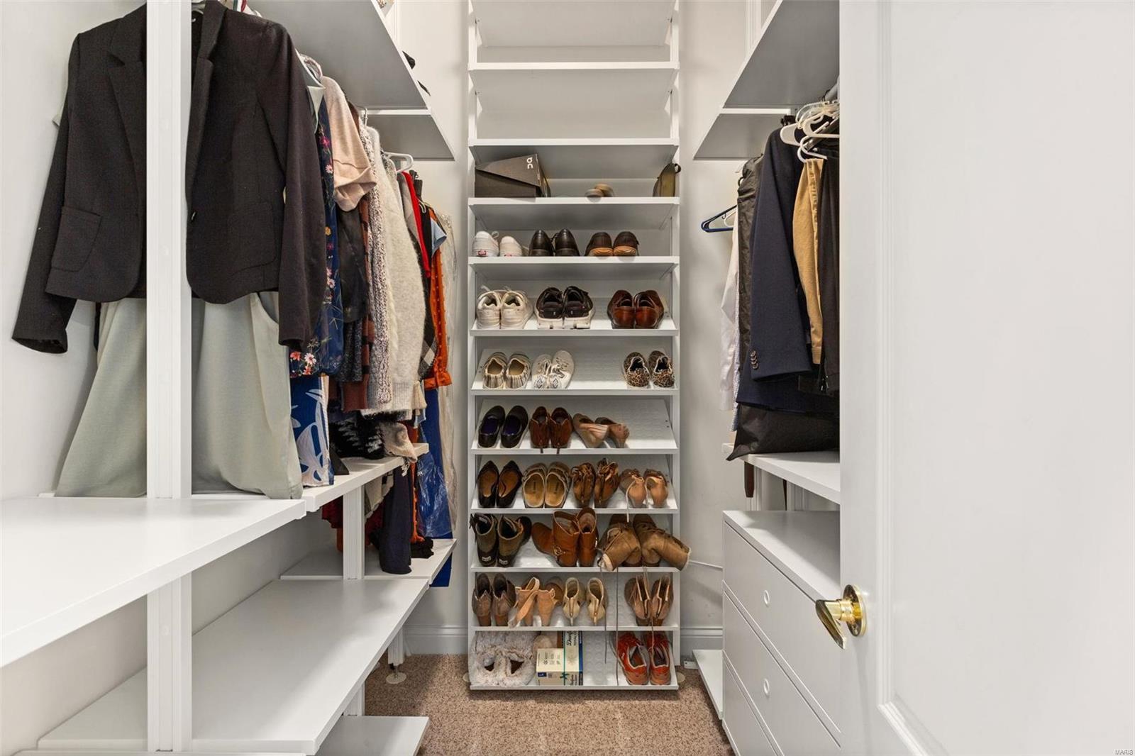 760 Heatherstone Drive